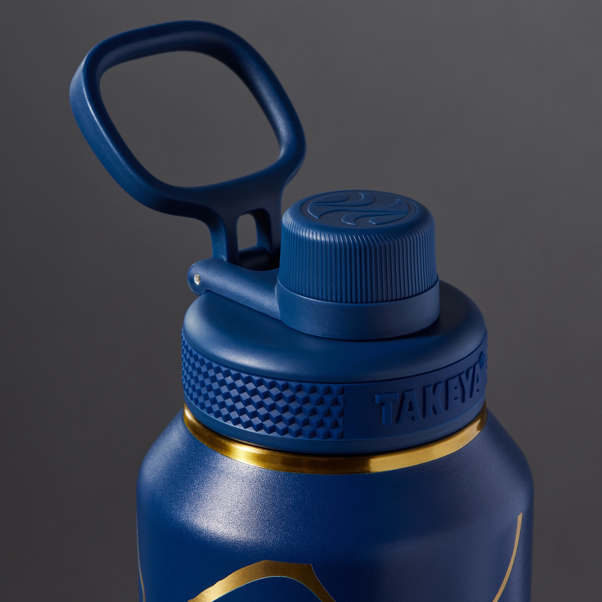 kintsugi-water-bottle-with-spout-lid-v1 51390-TK_HO25_Kintsugi_Takeya9266.png